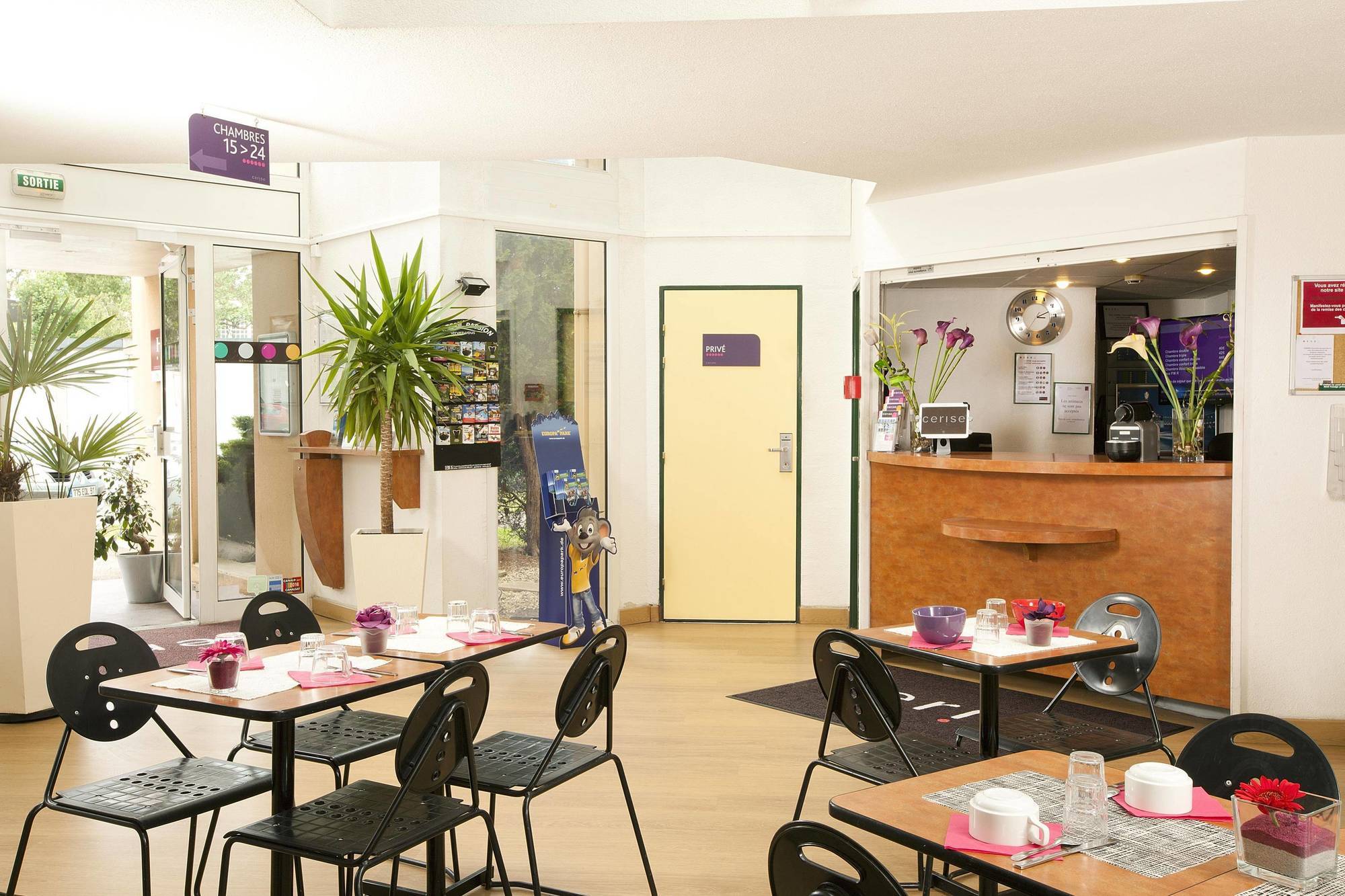 Hotel Cerise Nancy Esterno foto