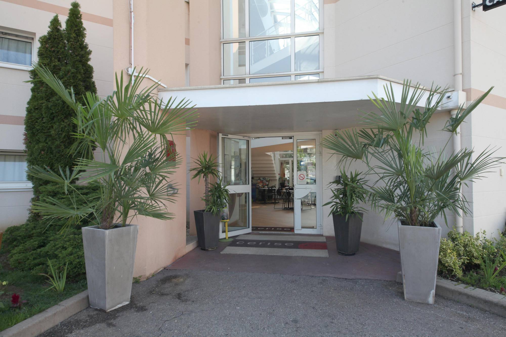 Hotel Cerise Nancy Esterno foto